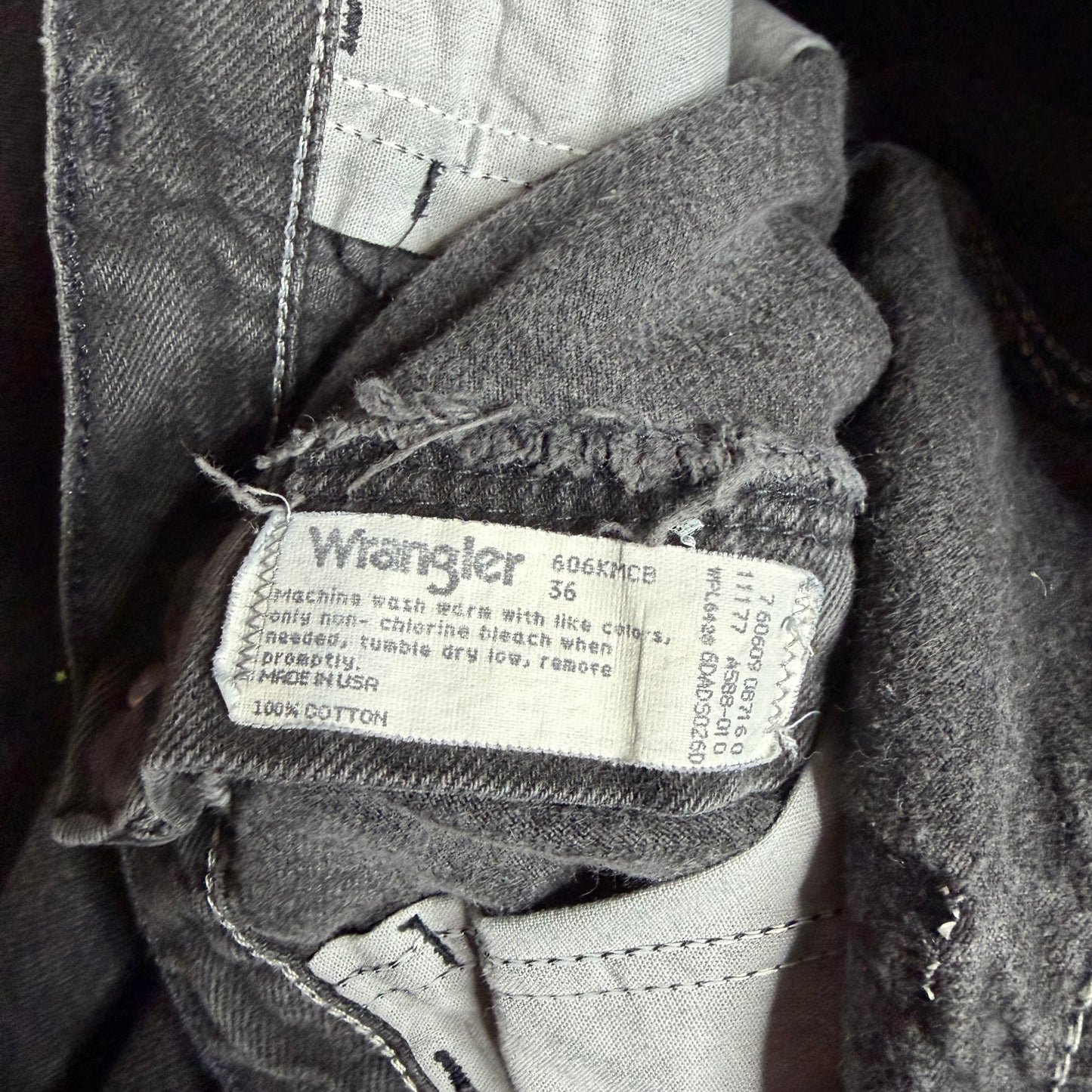 (36) PlayStation embroidered jorts