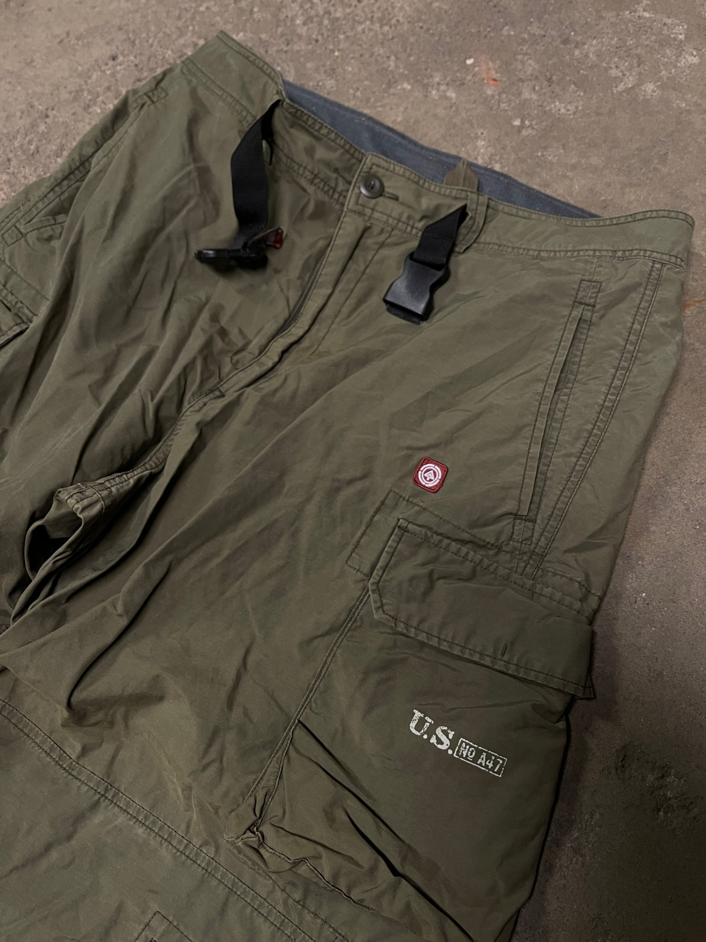 (L) Vintage Y2K old baggy army cargo pants