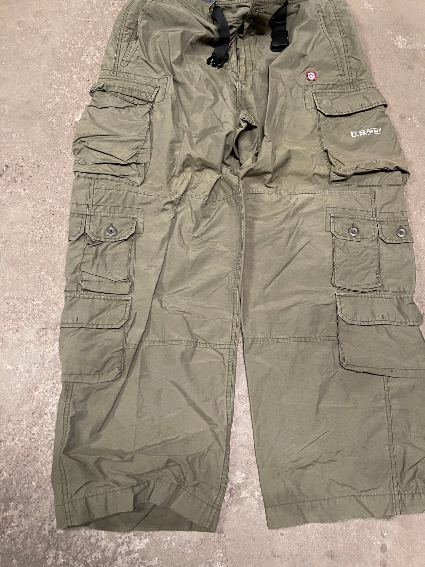 (L) Vintage Y2K old baggy army cargo pants
