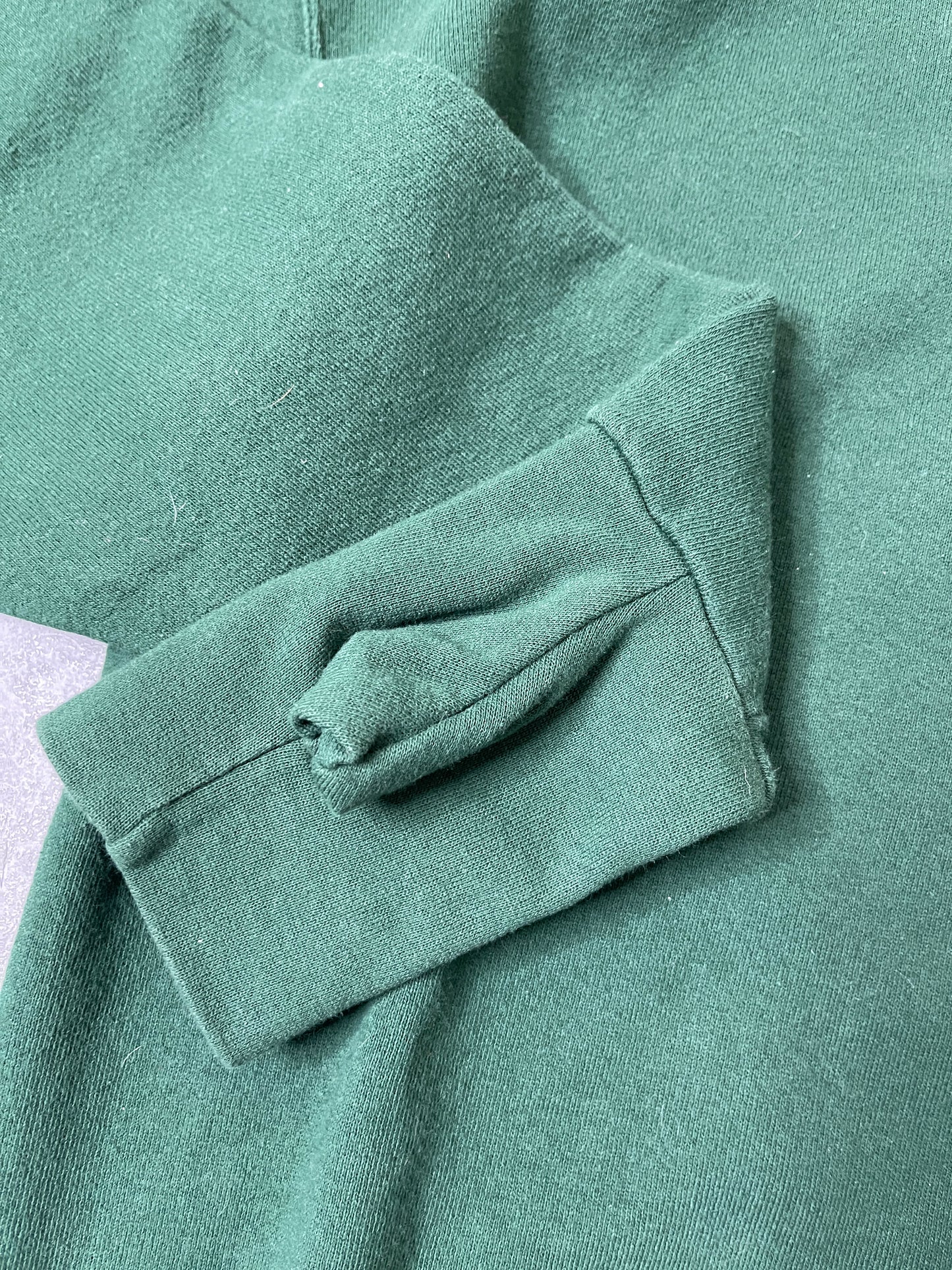 (L) 90S HANDCUFFS SWEATSHIRT