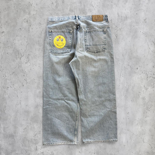 (36X30) Smiley shot baggy jeans