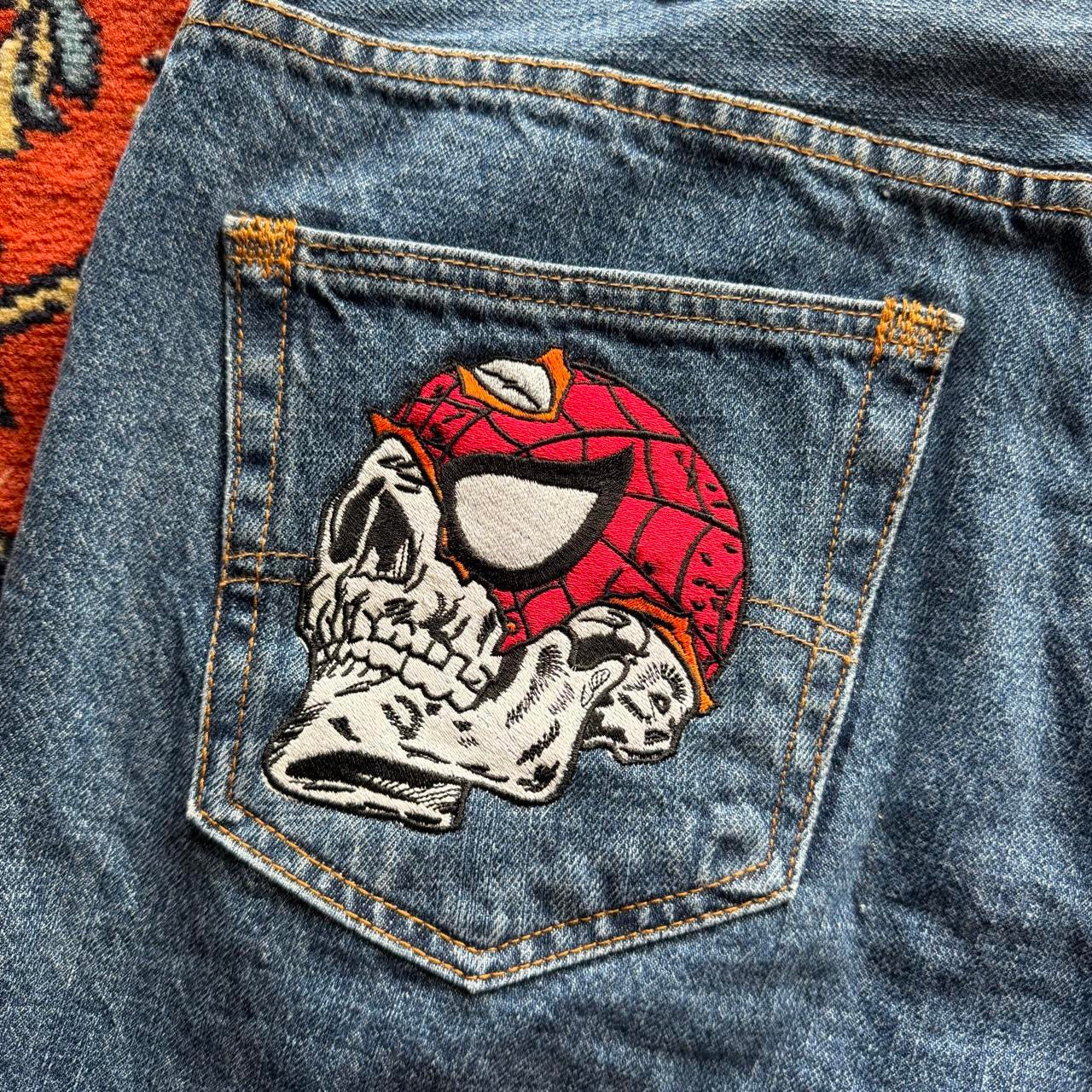 (38) dead Spider-Man jorts