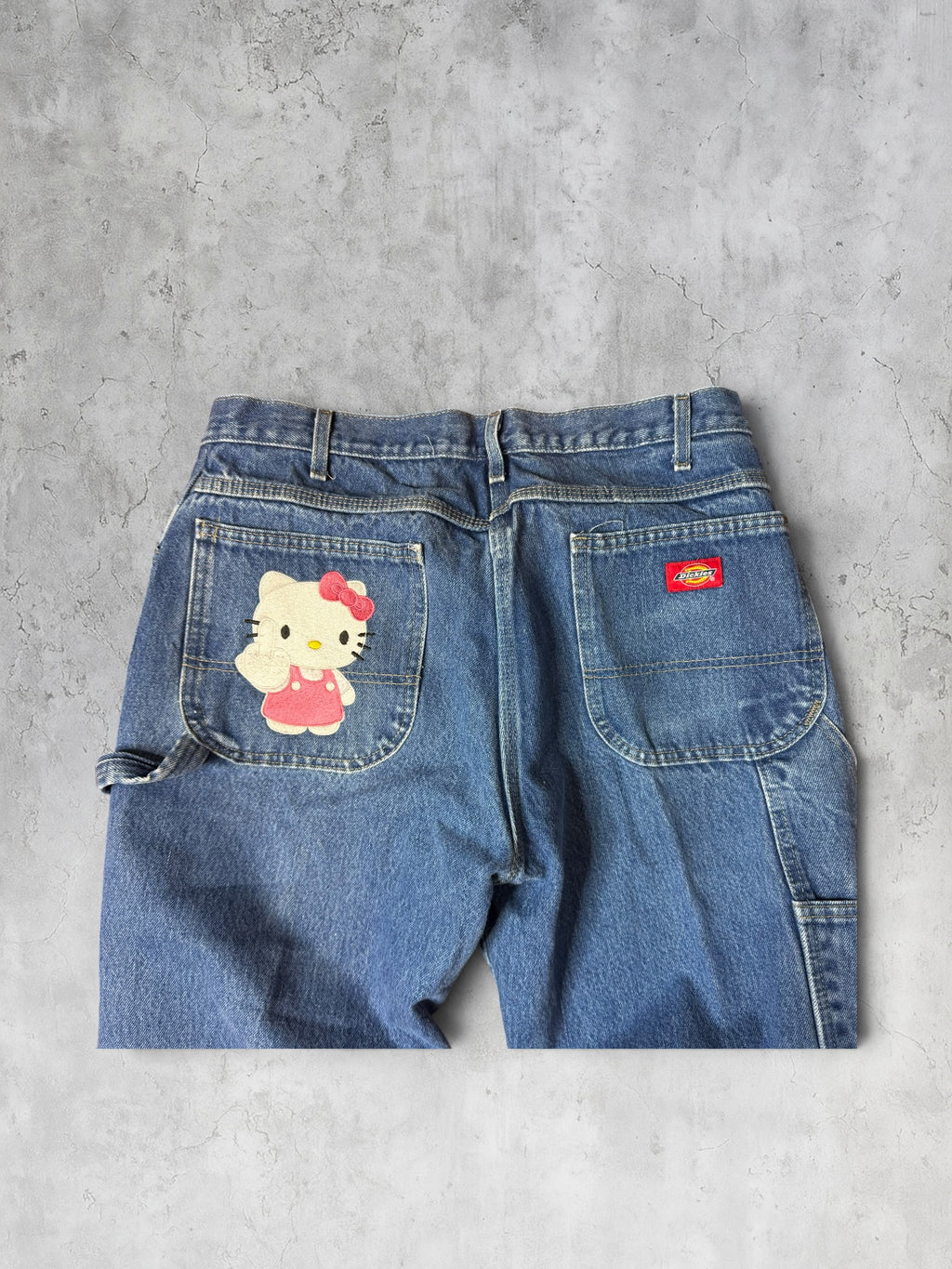 (36) kitty embroidered jeans