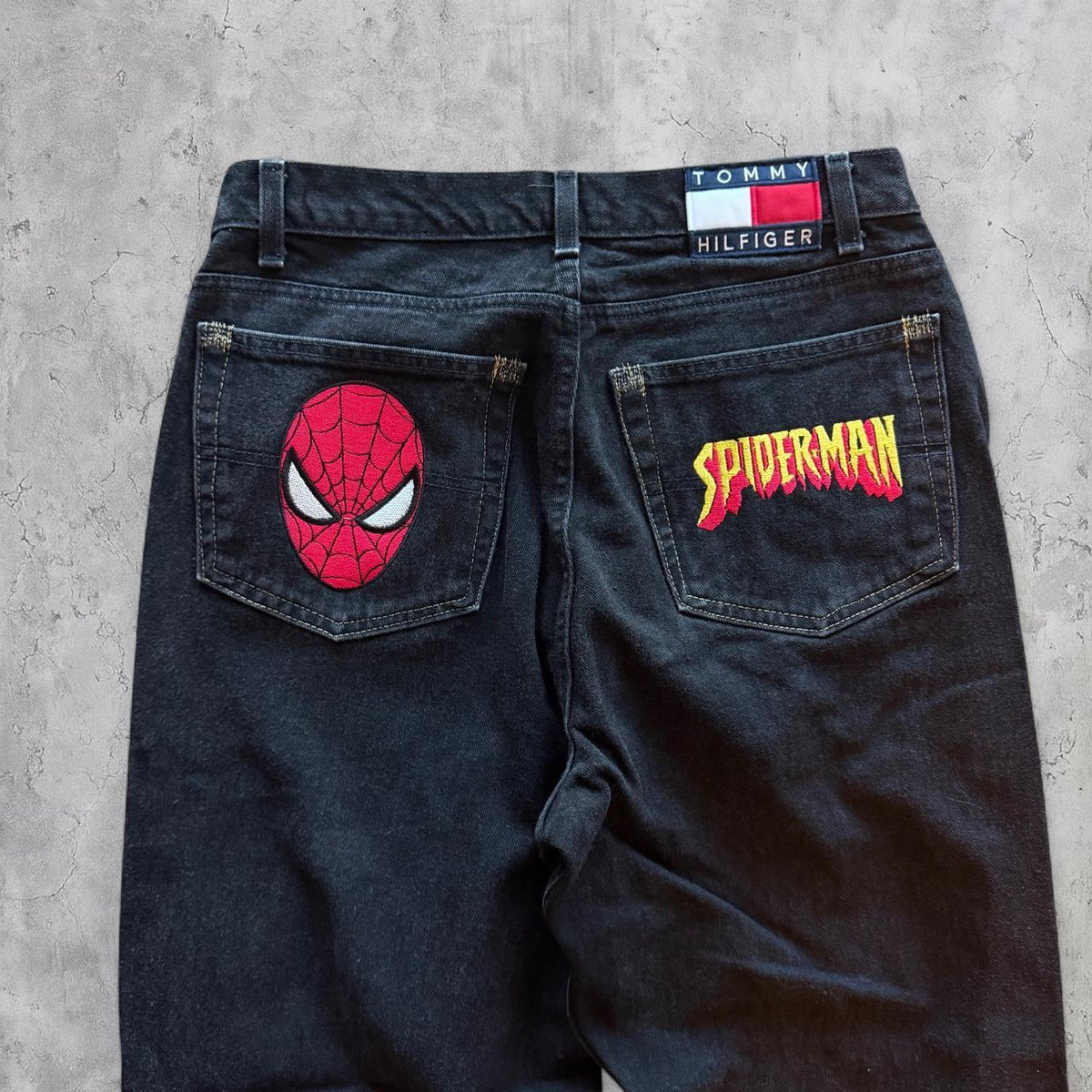(34) Tommy Hilfiger Spider-Man jeans