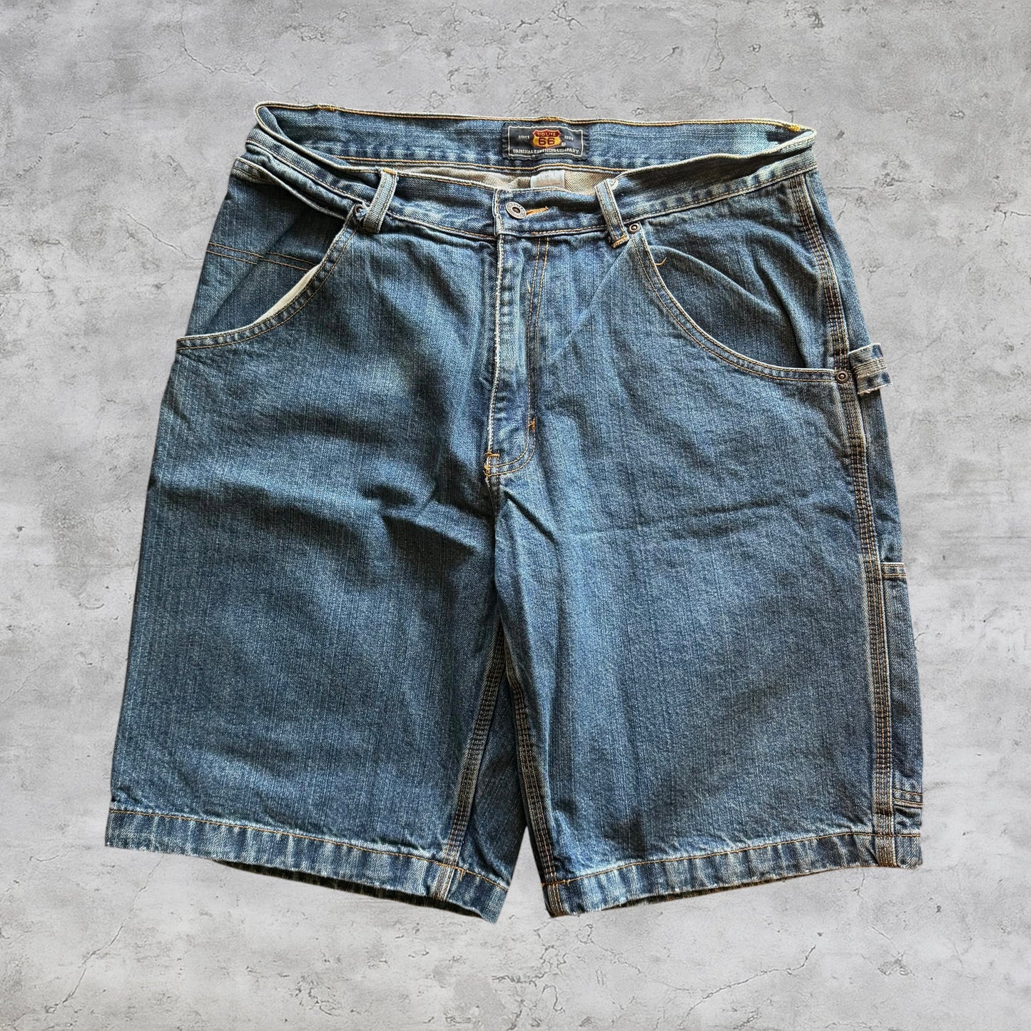 (34) Xbox kid carpenter jorts