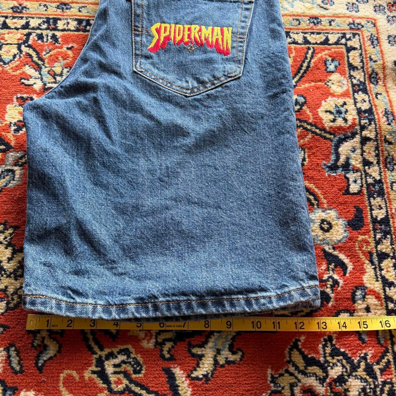 (38) dead Spider-Man jorts