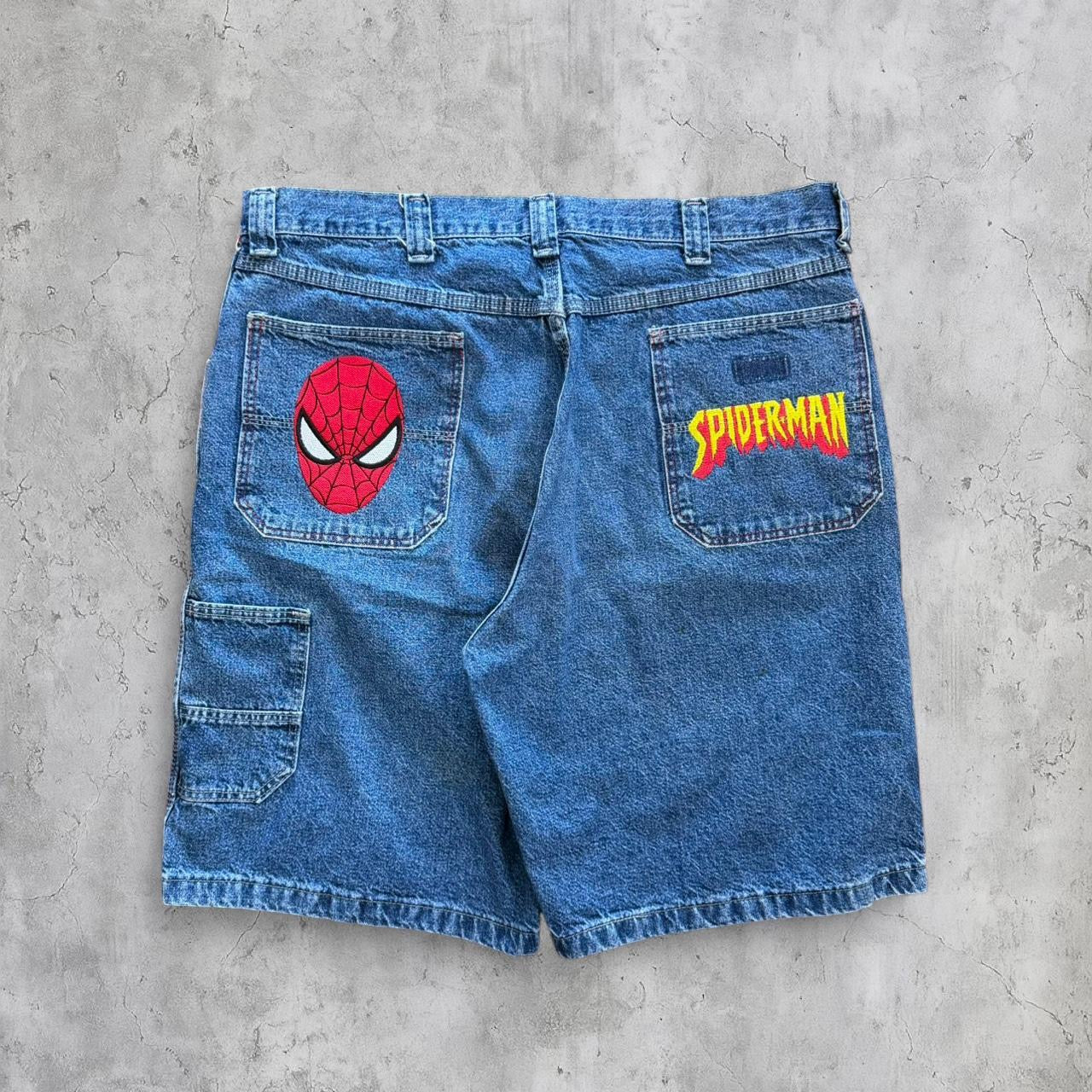 (36) Spider-Man jorts