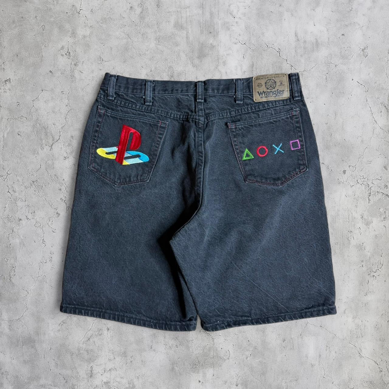 (36) PlayStation embroidered jorts