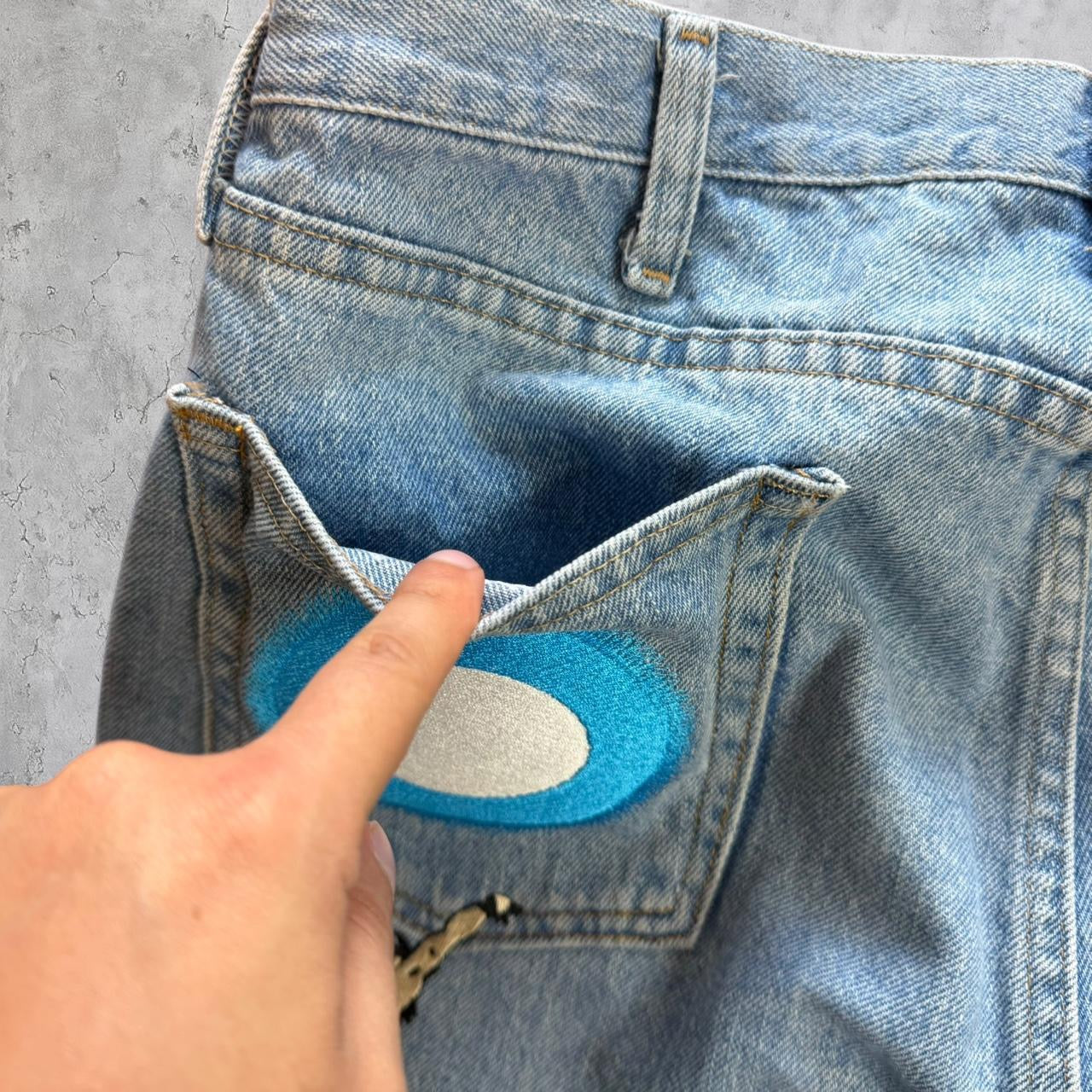 (36) Spirtbomb jorts