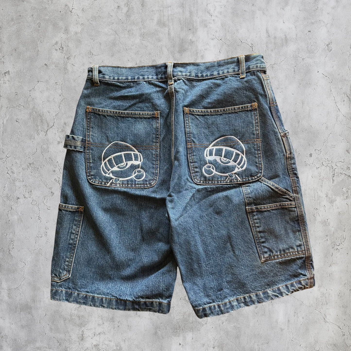 (34) Xbox kid carpenter jorts