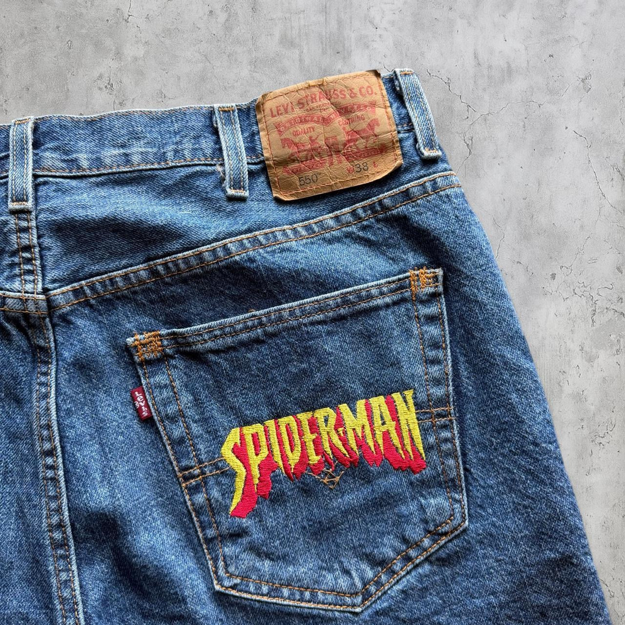 (38) dead Spider-Man jorts