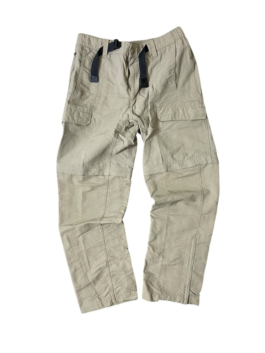 (32) THE NORTH FACE CARGO PANTS