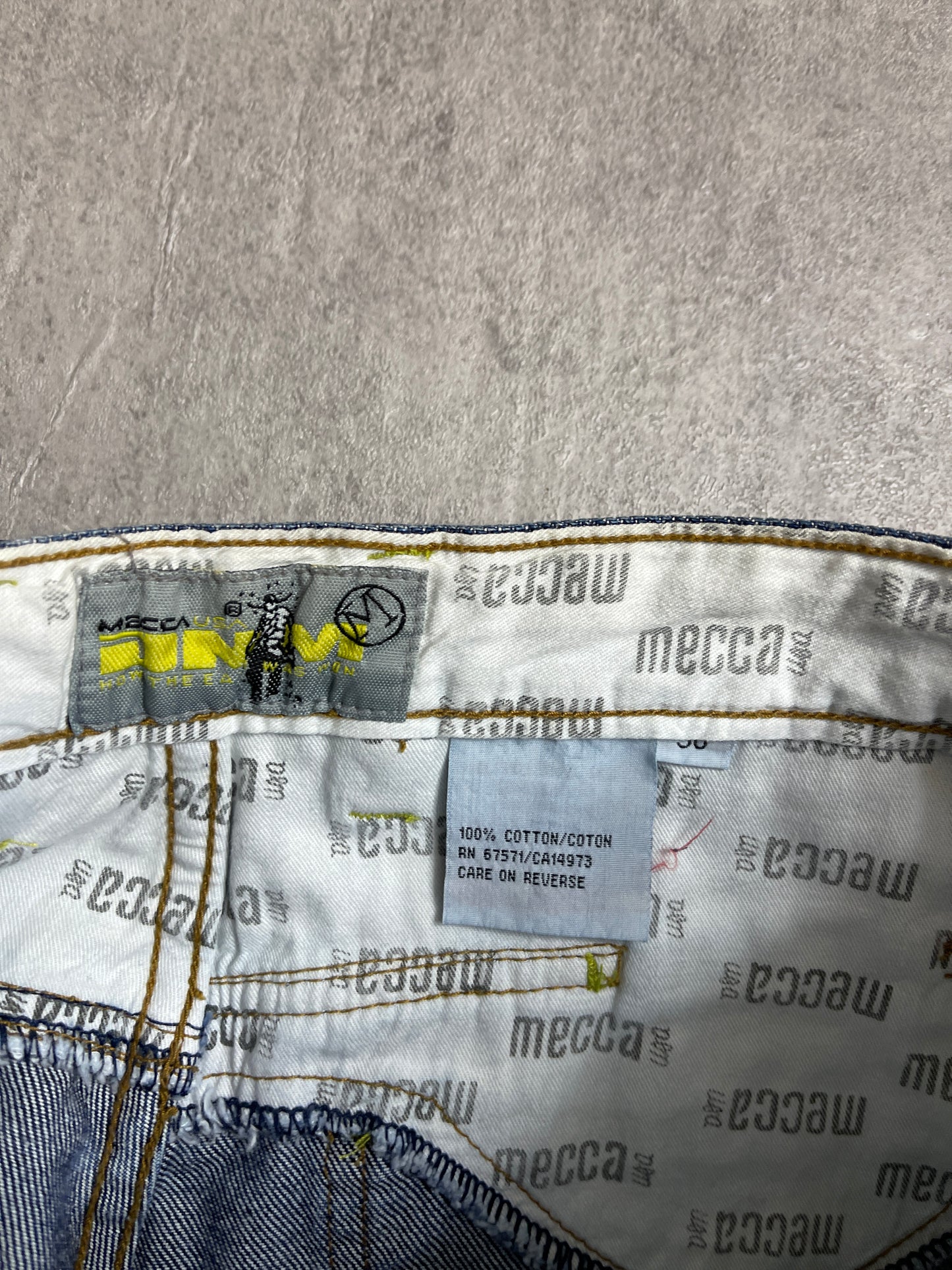 (30) Y2K MECCA JEANS