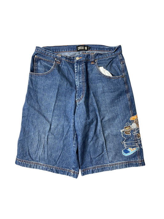 (36) Y2K CHECK IN JORTS