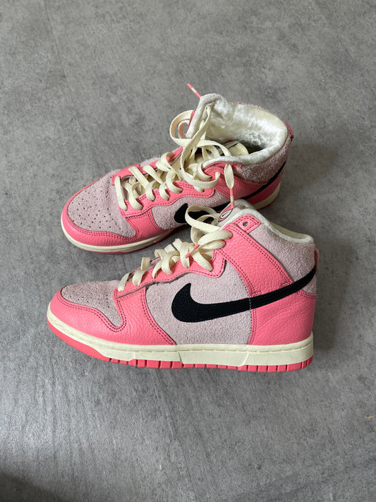 (7.5) WOMENS Nike Dunk High Hoops Pack Pink