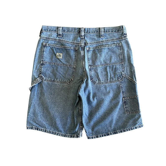 (36) 2000s LEE CARPENTER JORTS