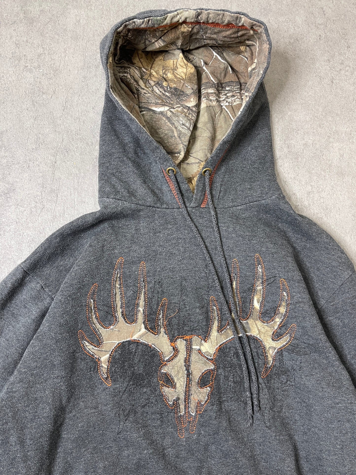 (M) 2000s BUCK WEAR HOODIE