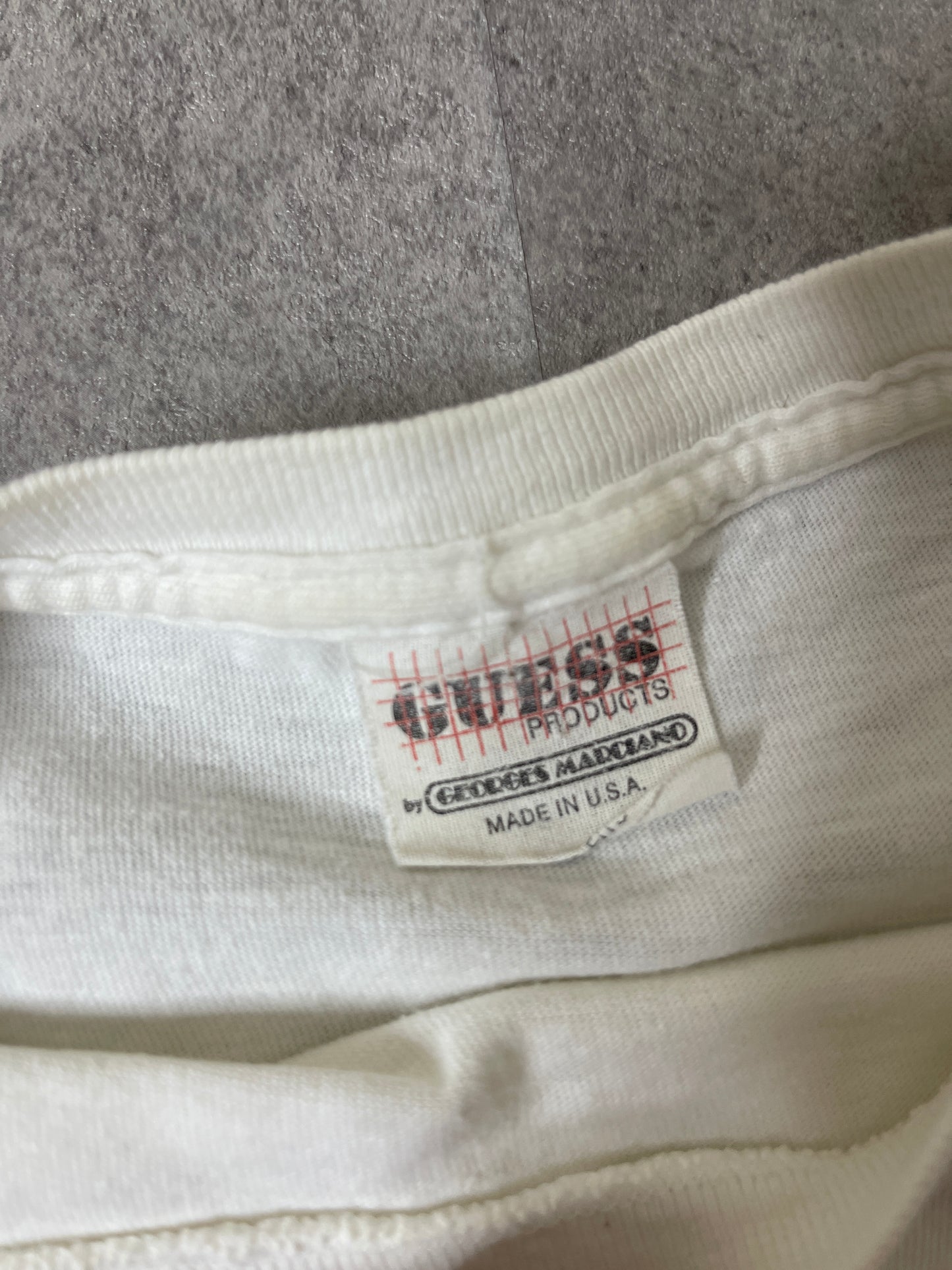 (M/L) 90S GUESS SHIRT