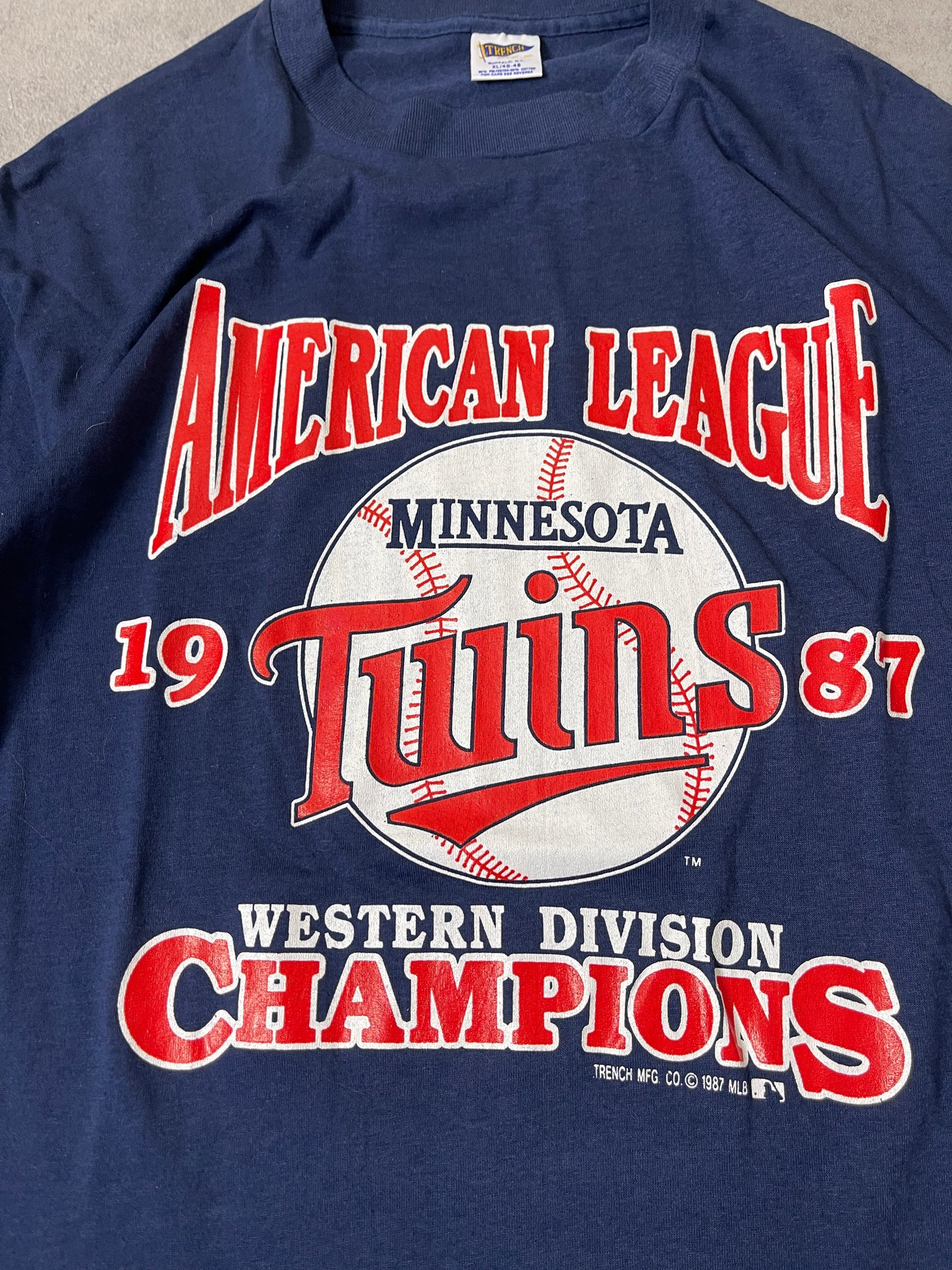 (XL) 80S MINNESOTA TWINS SHIRT