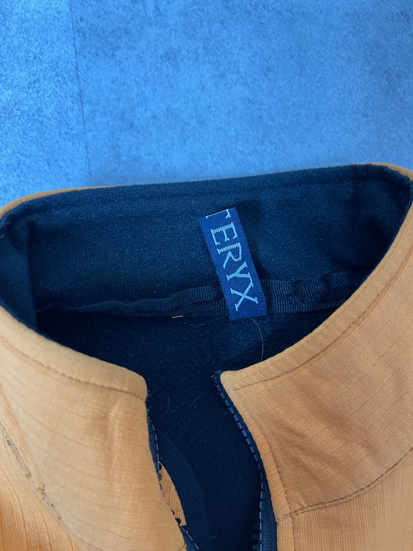 (M) WOMENS ARCTERYX JACKET