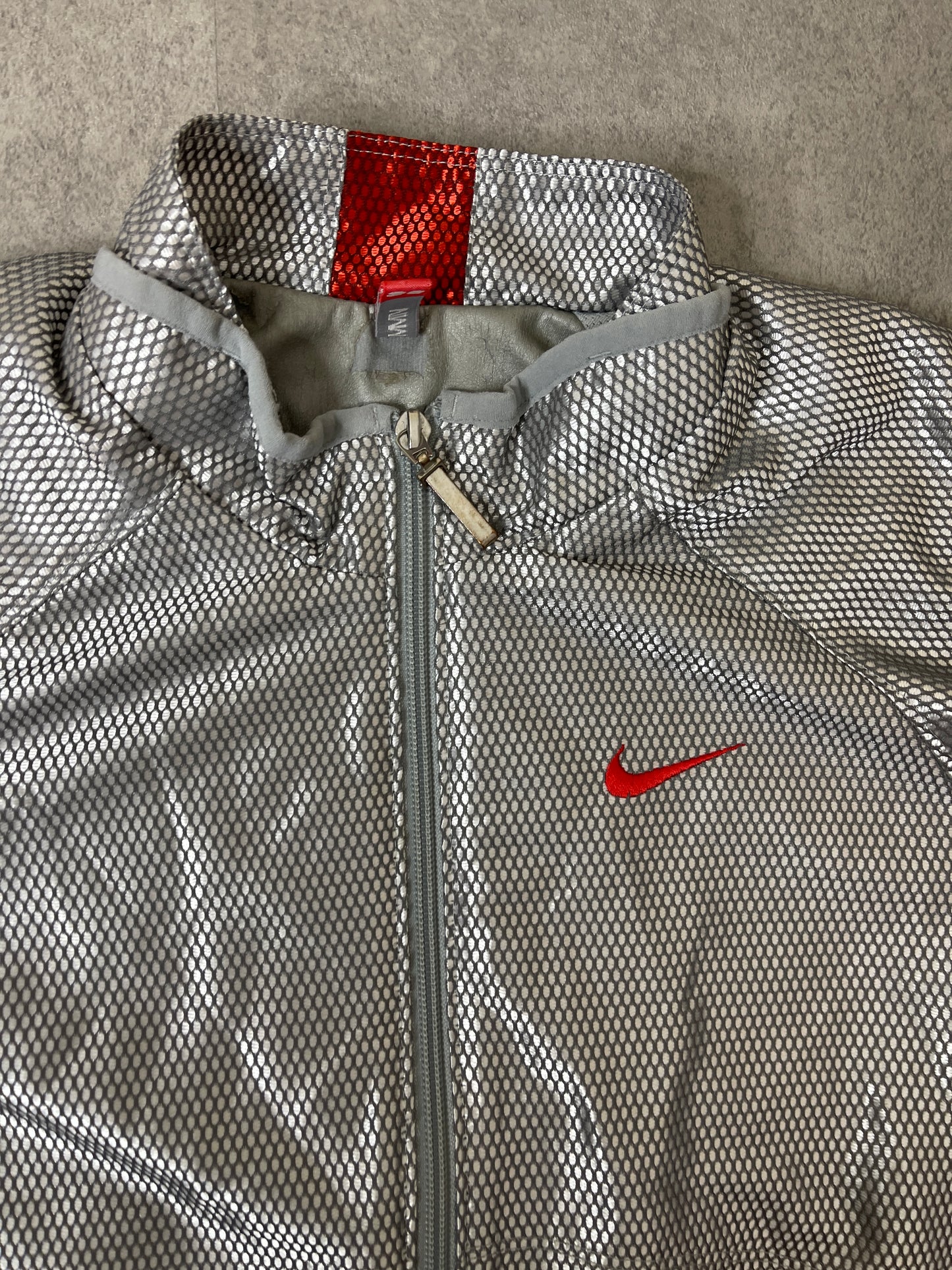 (M) WOMENS 2000s NIKE TRACK JACKET