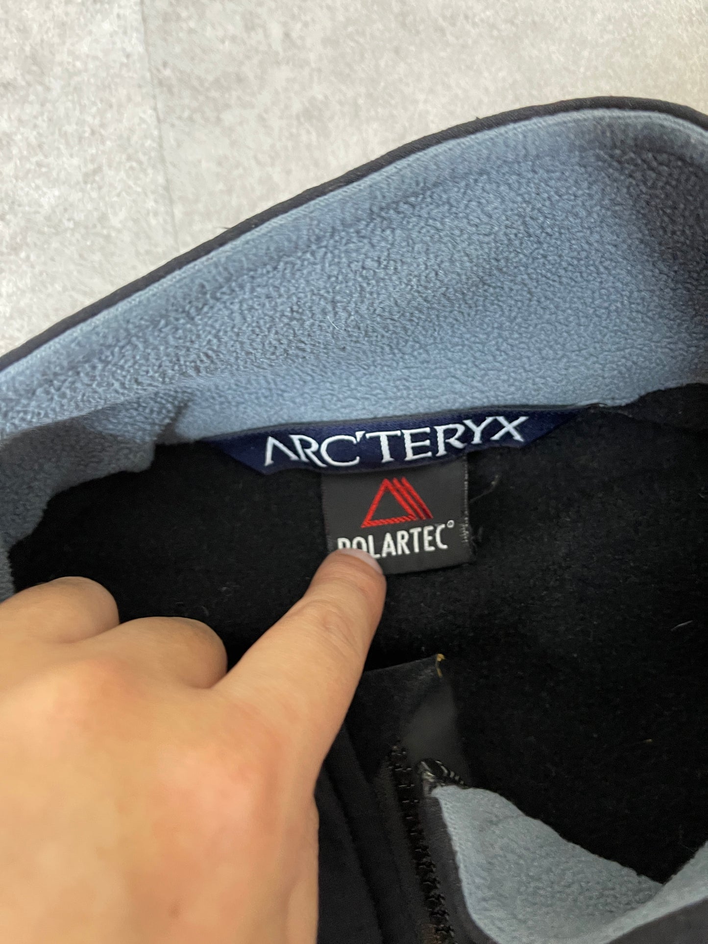 (L) ARCTERYX JACKET