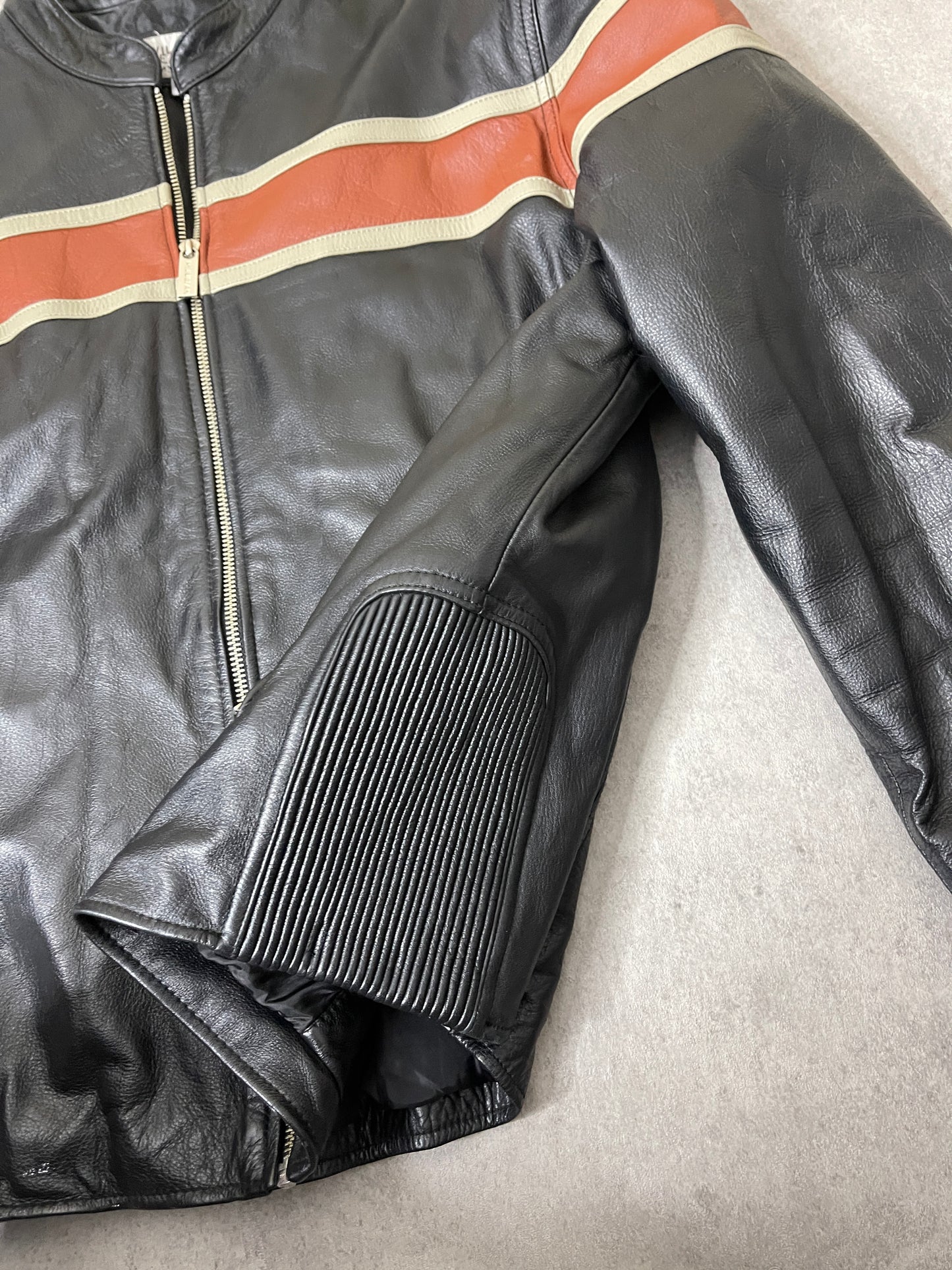 (XL) LEATHER JACKET