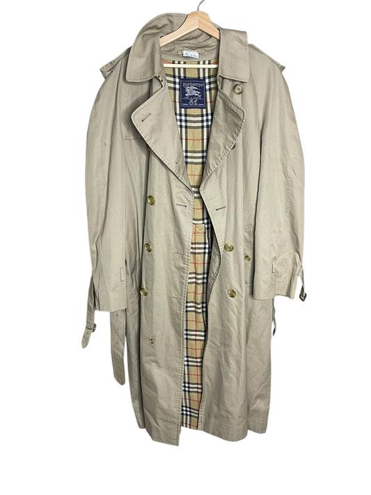 (52-L) BURBERRY TRENCH COAT