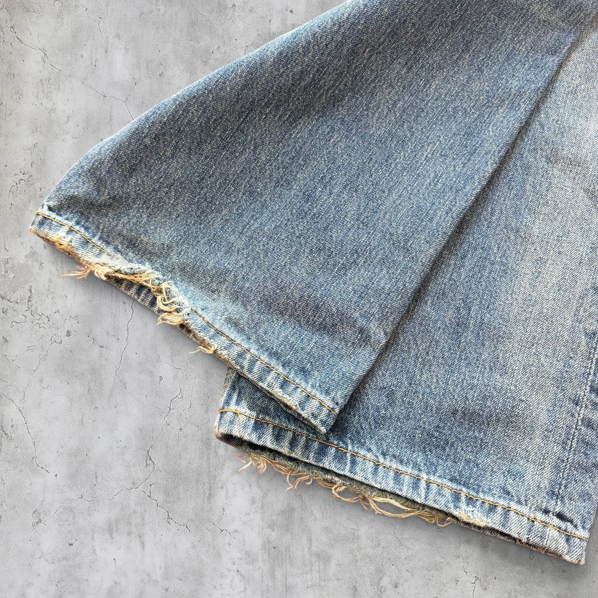 (32X32) Y2K AEROPOSTALE BOOTCUT JEANS