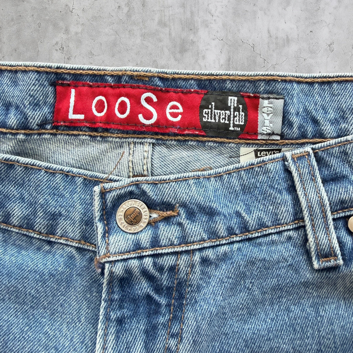 (38x32) 2000s Levis SilverTab jeans